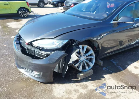 2015 Tesla Model S 85D/P85D z USA, uszkodzony, nr VIN 5YJSA1H49FF083988